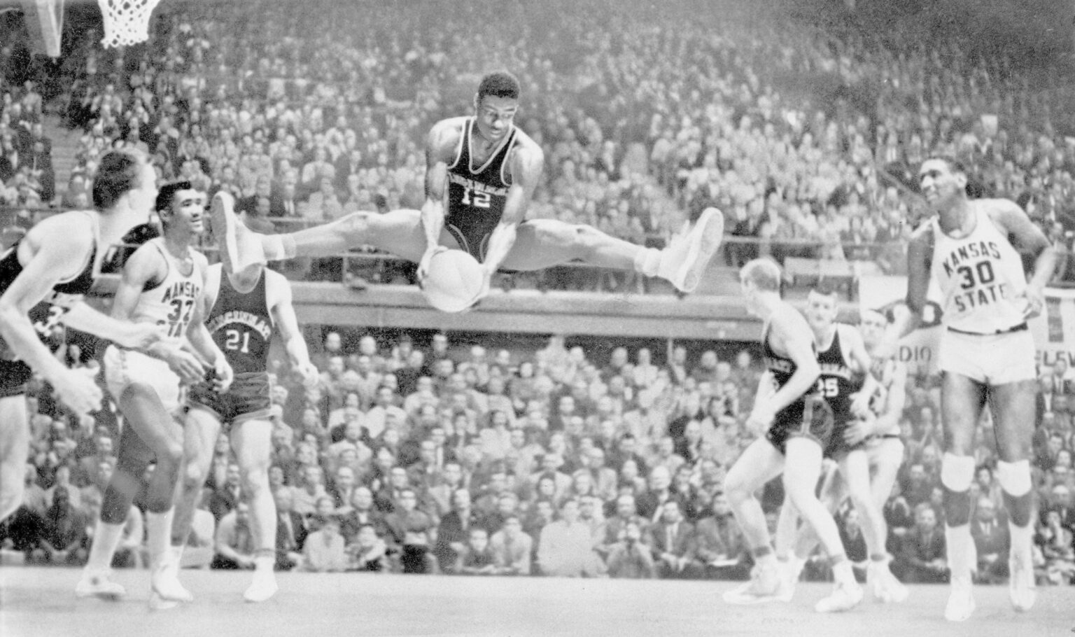 What made Oscar Robertson so good?
